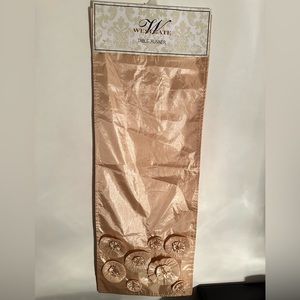 Westgate Table Runner